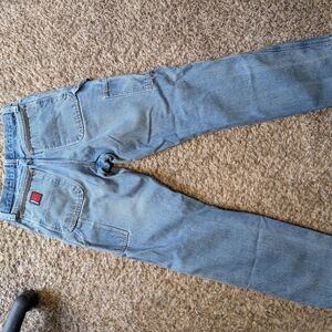 Wrangler Men's Relaxed Jeans in Light Blue